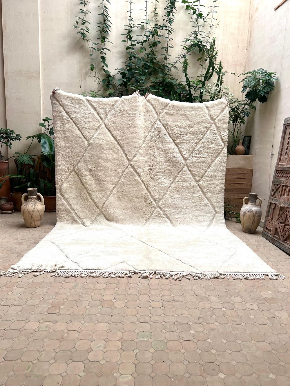 Moroccan Mrirt Rug Polar Bear 350x260cm