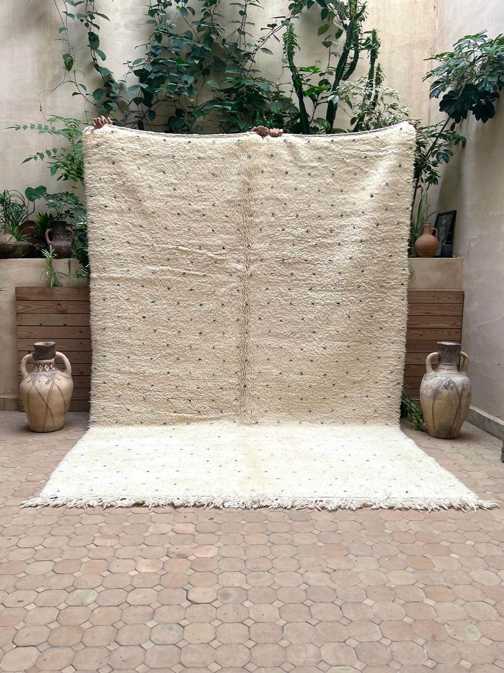 Marokkolainen pilkullinen matto 300x200cm