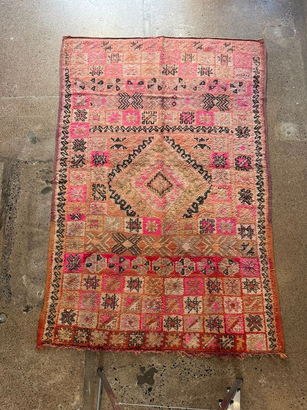 Moroccan Vintage Boujaad Rug 265x175cm