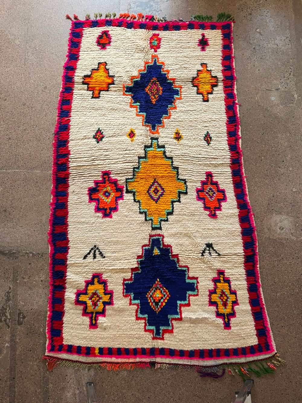 Marokkolainen vintage Azilal-matto 255x140cm