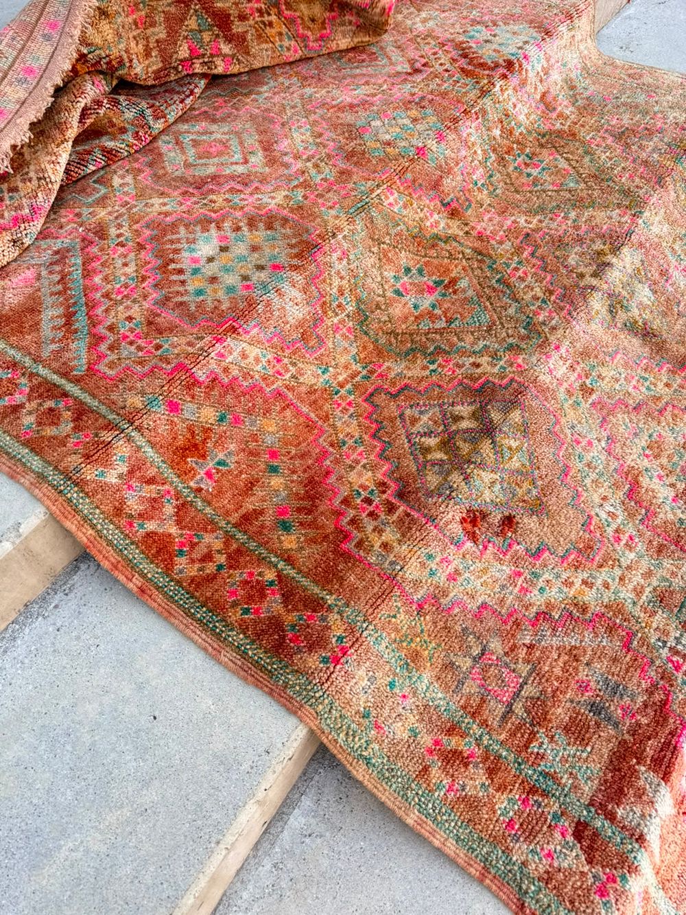 Moroccan Vintage Zayane Rug 305x180cm