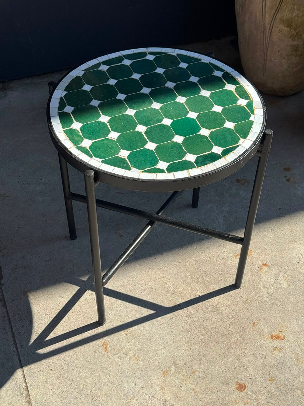 Mosaic side table Tradition