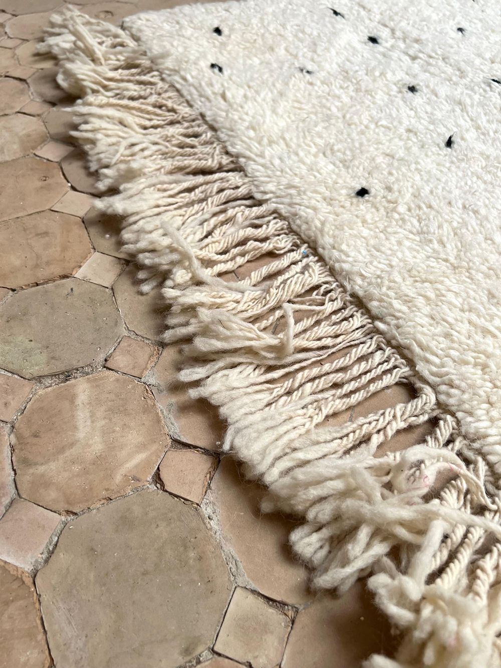 Moroccan Dotted Rug 240x155cm