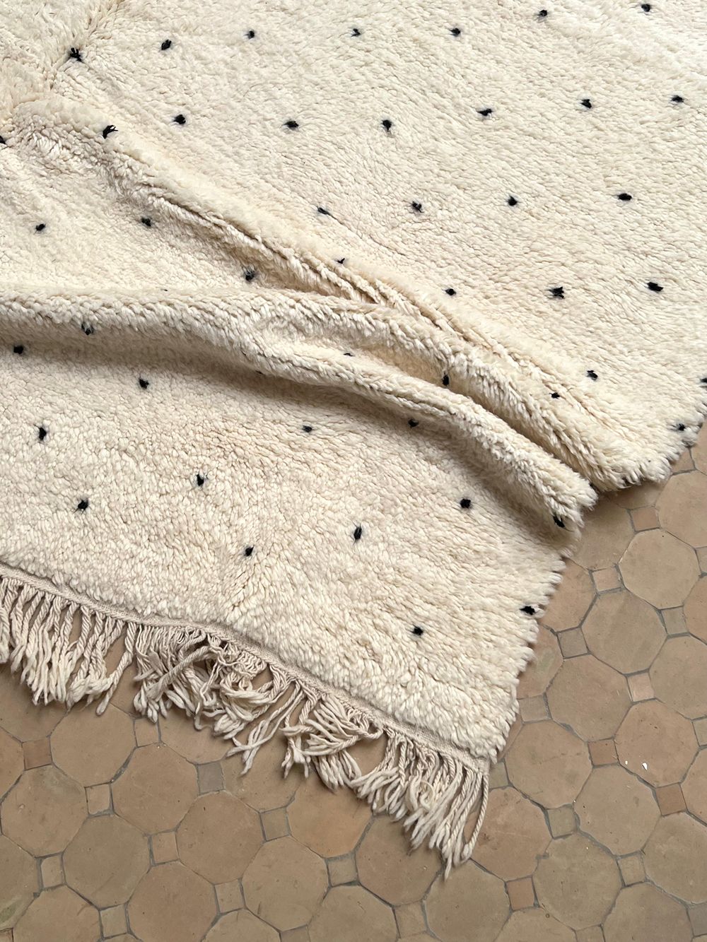 Moroccan Dotted Rug 300x210cm