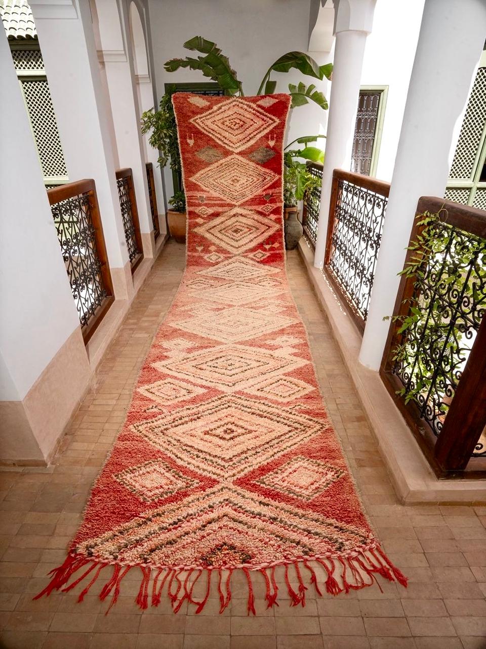 Marokkolainen vintage Boujaad matto 495x115cm