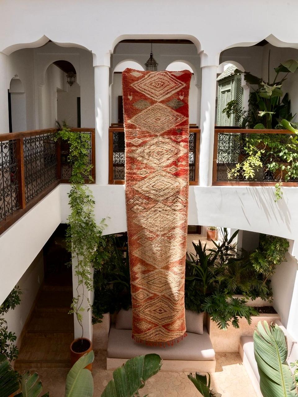 Marokkolainen vintage Boujaad matto 495x115cm