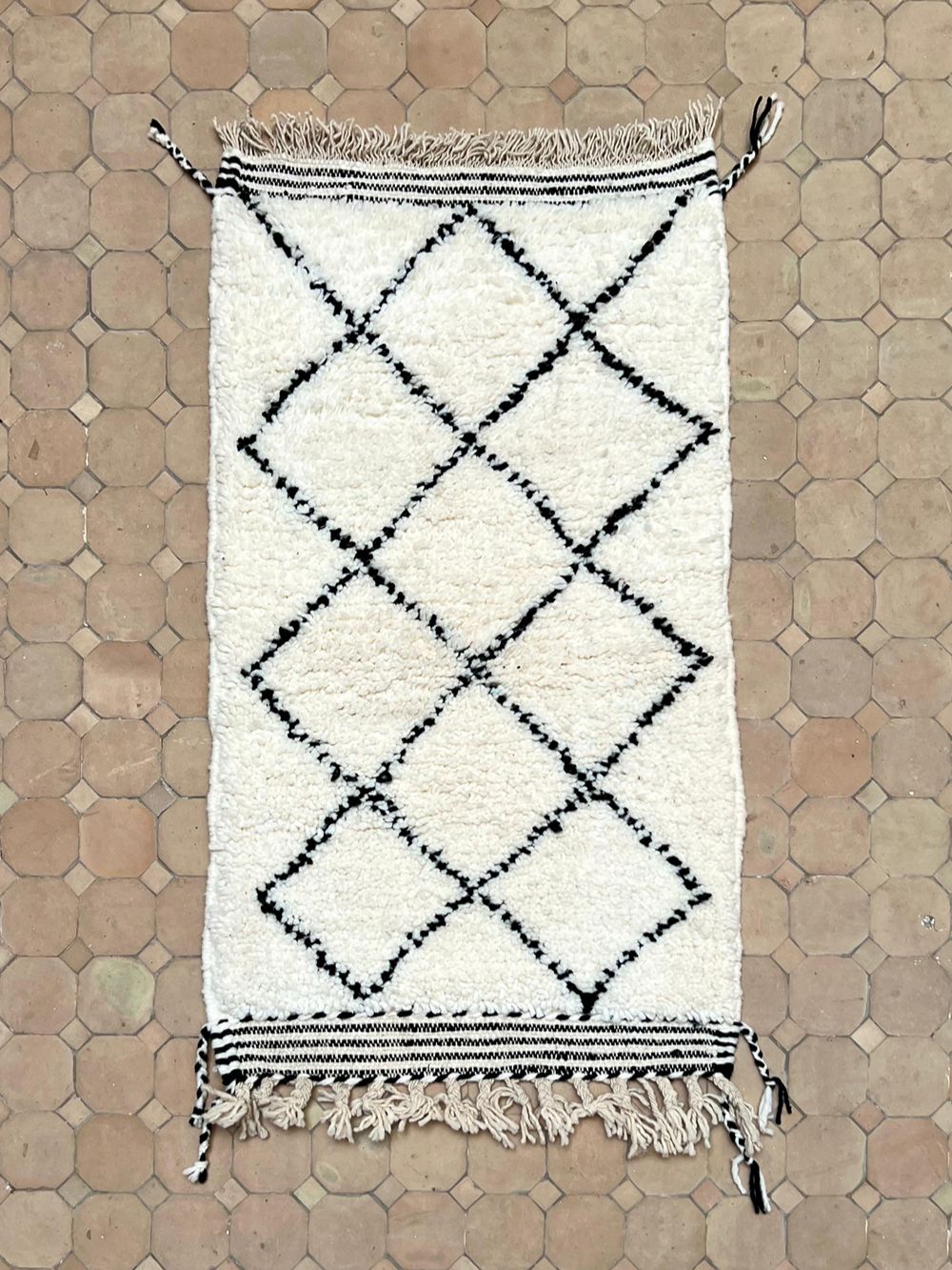 Moroccan Diamond Rug 110x65cm