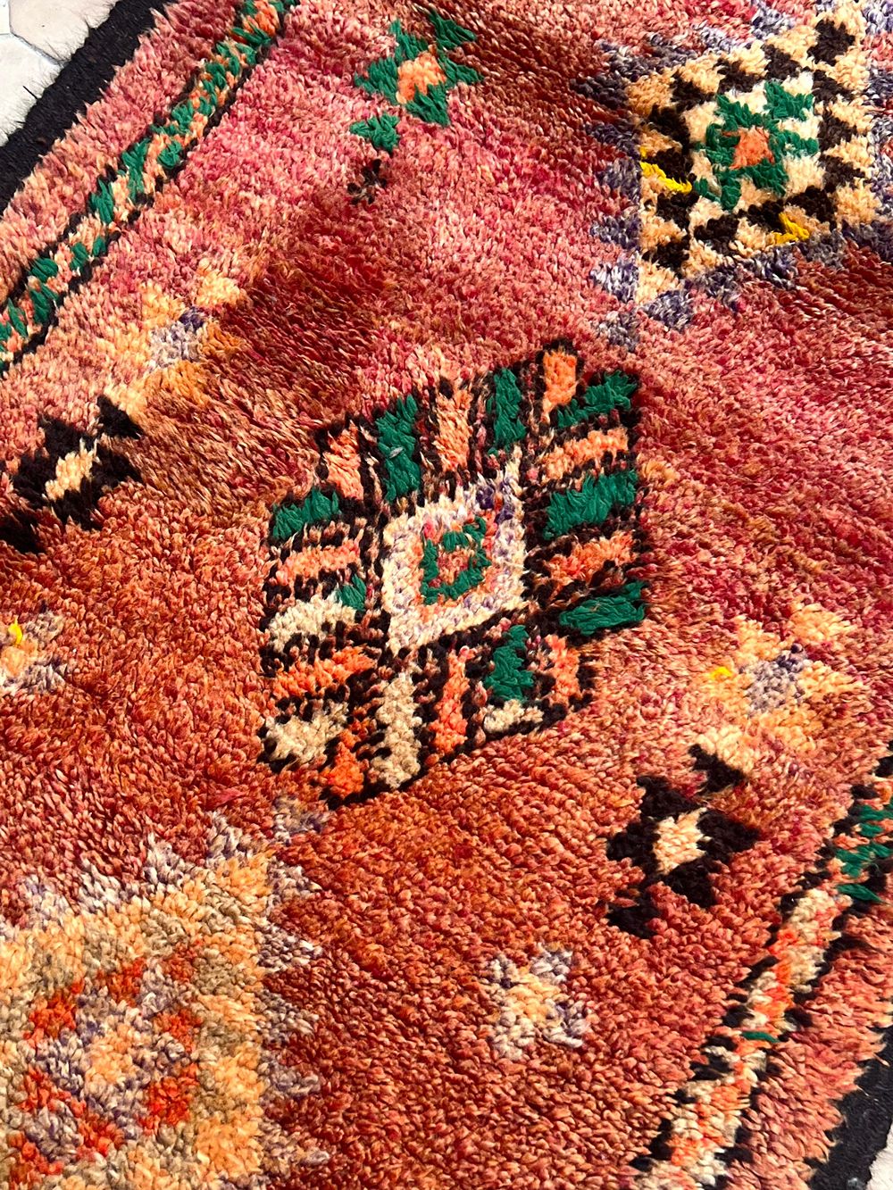 Marokkolainen vintage Boujaad matto 210x95cm