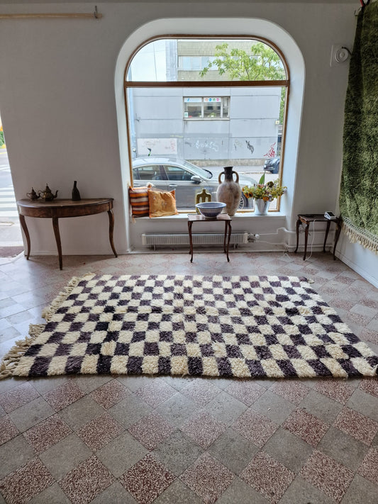 Marokkolainen ruudullinen matto 315x205cm