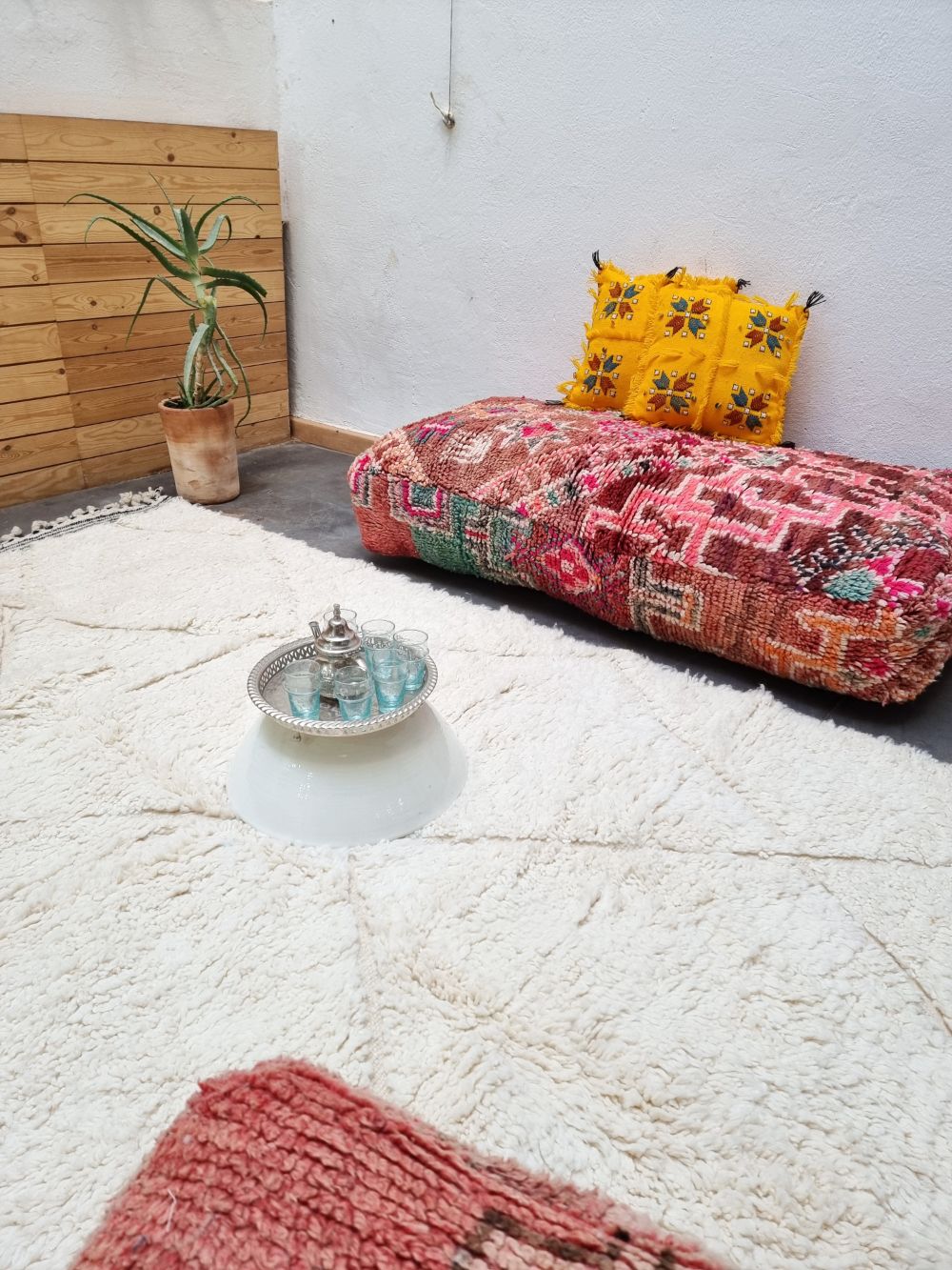 Marokkolainen valkoinen matto 240x155cm