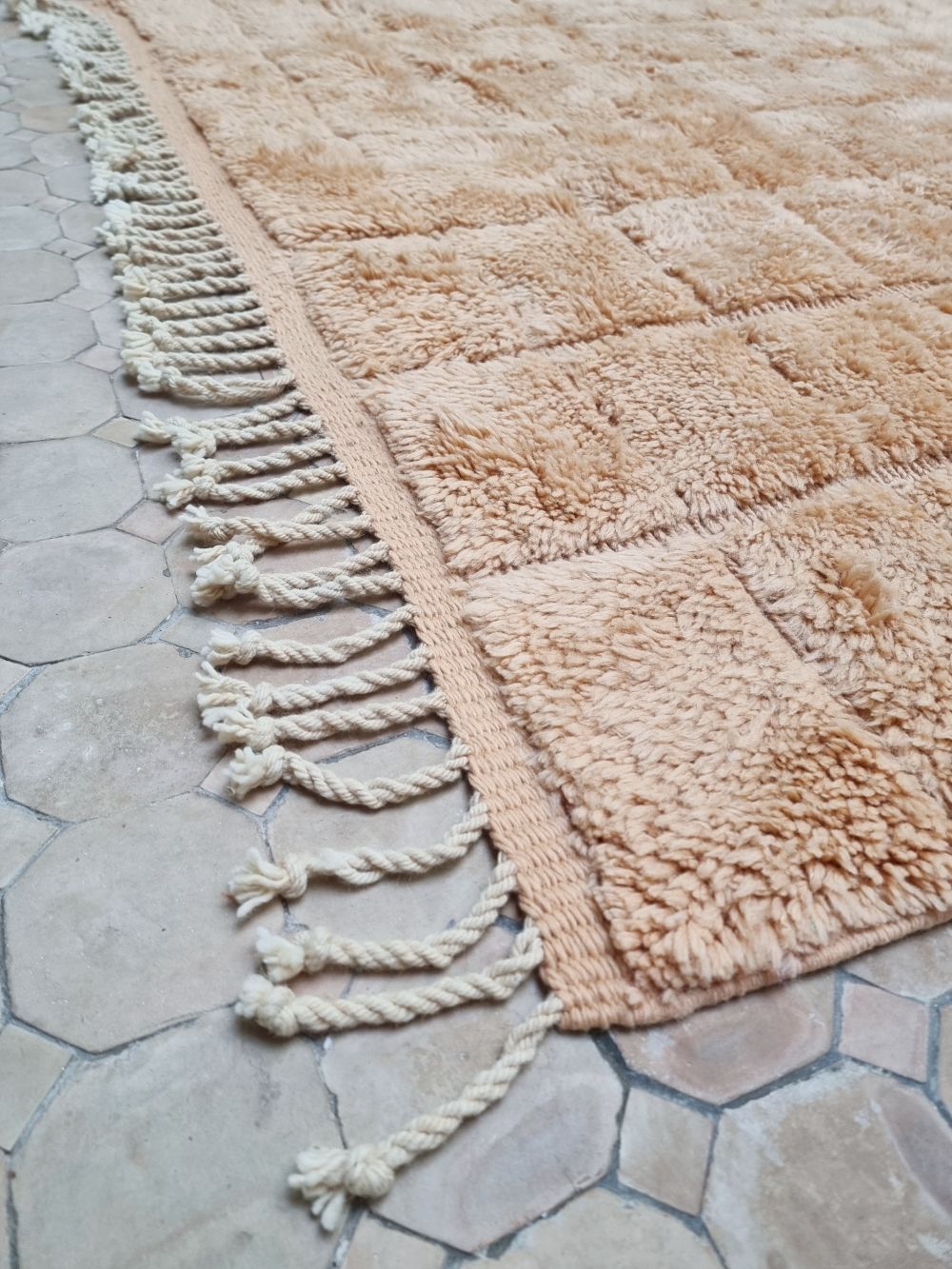 Marokkolainen matto Kultainen noutaja 245x160cm
