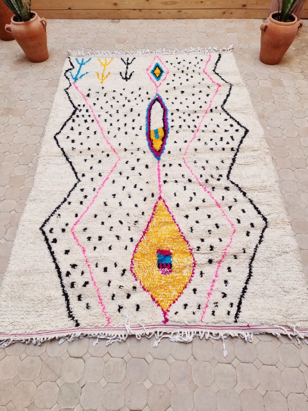 Marokkolainen Azilal matto 245x160cm